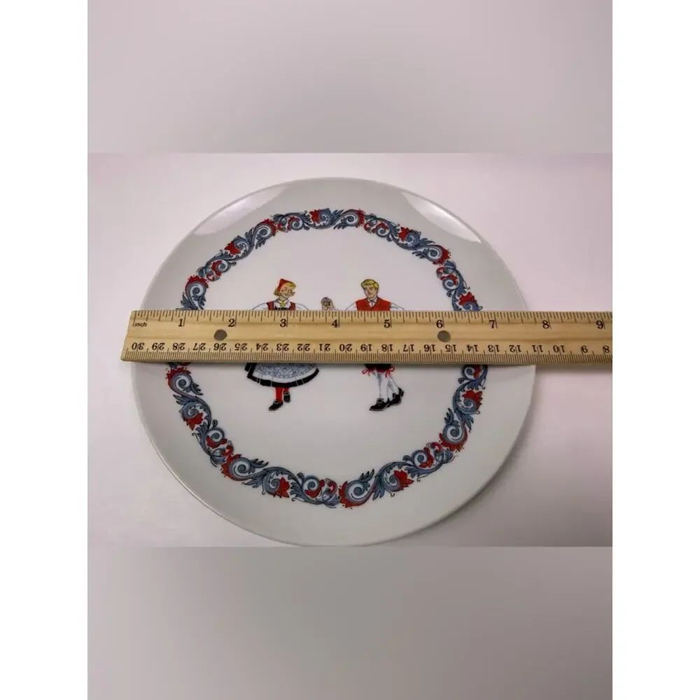 Vintage Bergquist Hardanger Dancers Salad Plates Figgjo Norway Folk Art Set of 2